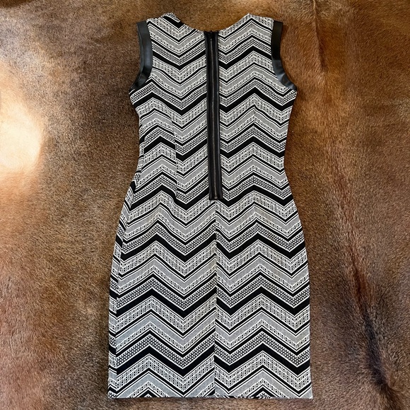 Bar III Faux Leather Trim Zipper Back Dress M L - Picture 1 of 5
